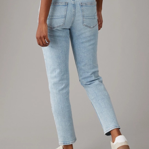 American Eagle Outfitters Light Blue Cropped Straight Jeans - Picture 2 of 4